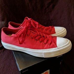 Red Converse Chuck II